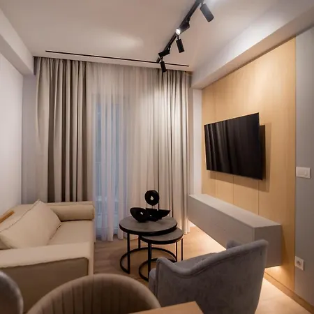 Contessa Bianca Luxury