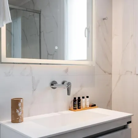 Contessa Bianca Luxury