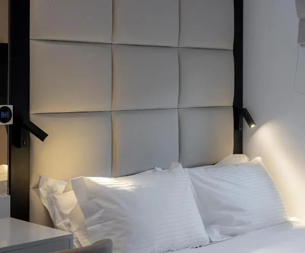Contessa Bianca Luxury