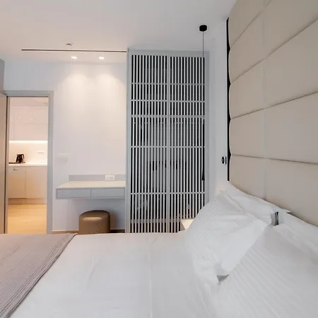 Contessa Bianca San Rocco Luxury Residences شقة