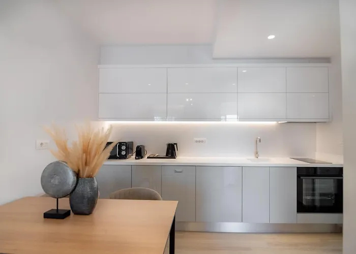 Contessa Bianca Luxury