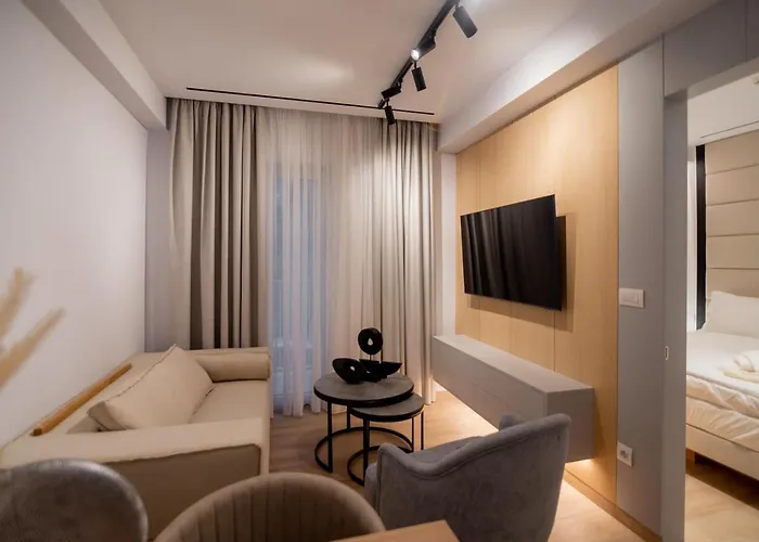 Contessa Bianca Luxury