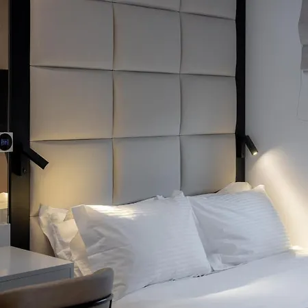 Contessa Bianca Luxury